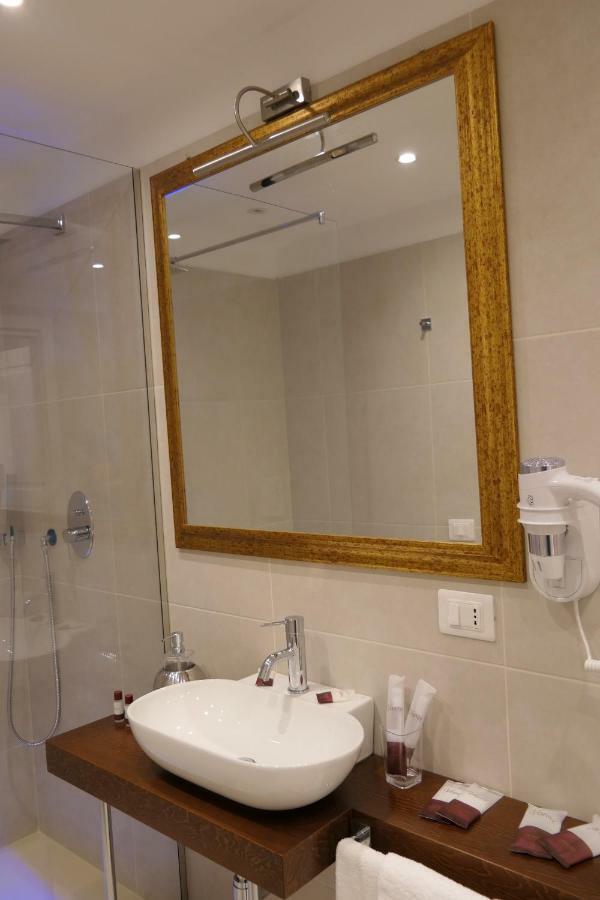 Spaccanapoli B&B City Soul ภายนอก รูปภาพ
